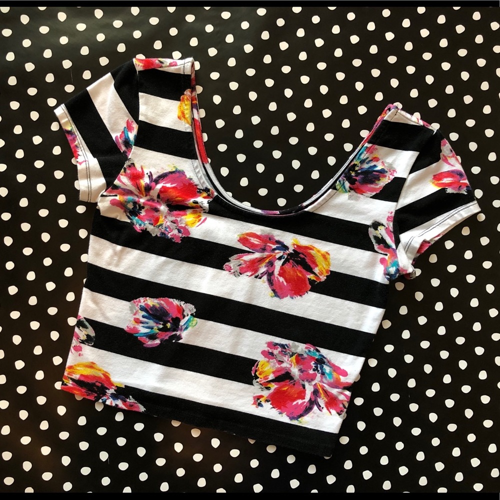 Summer Crop Top, Black/White Floral Striped